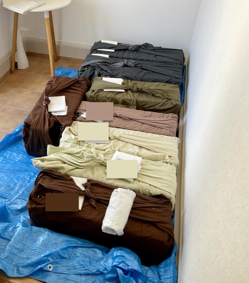 捕獲器の風呂敷包み（2）